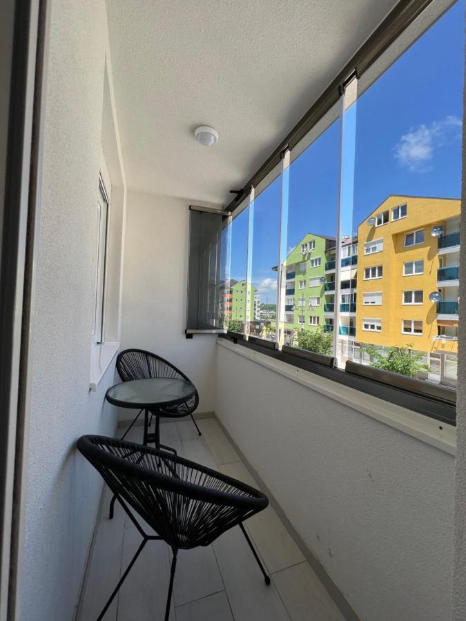 Stan Na Dan Viktor-Lukavica Apartment SJJ Exterior photo