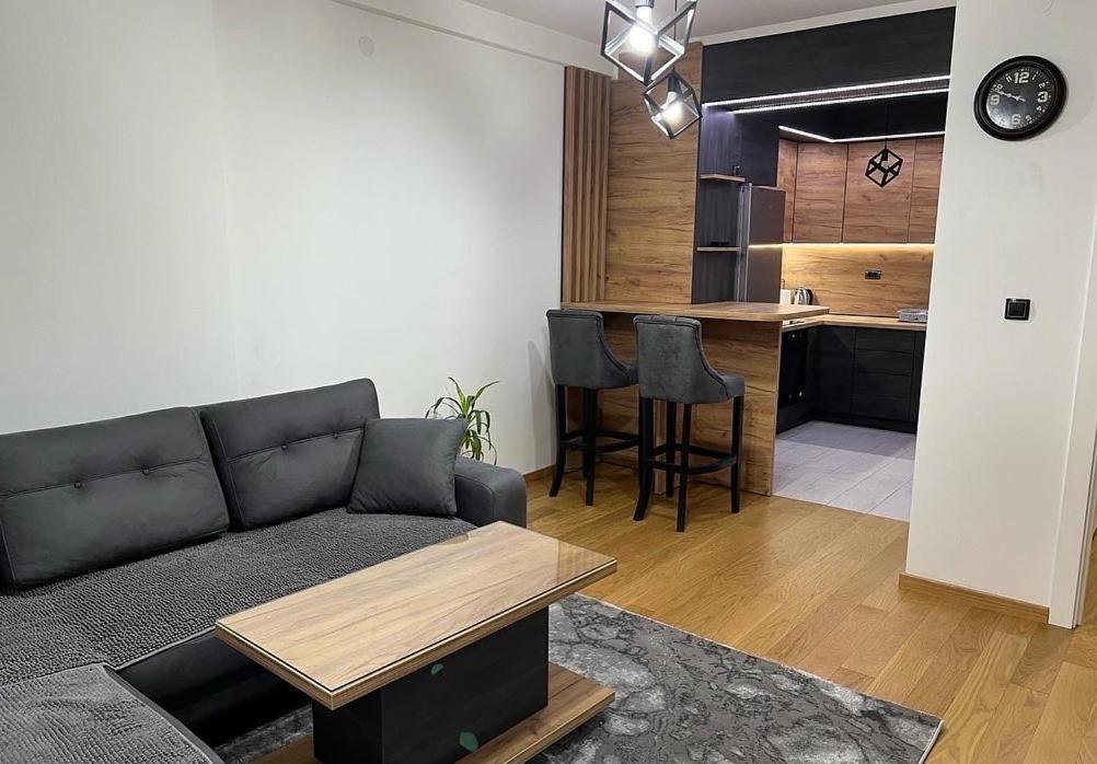 Stan Na Dan Viktor-Lukavica Apartment SJJ Exterior photo