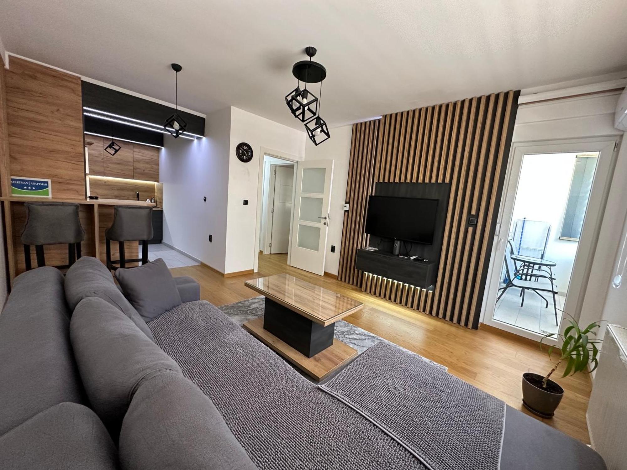 Stan Na Dan Viktor-Lukavica Apartment SJJ Exterior photo
